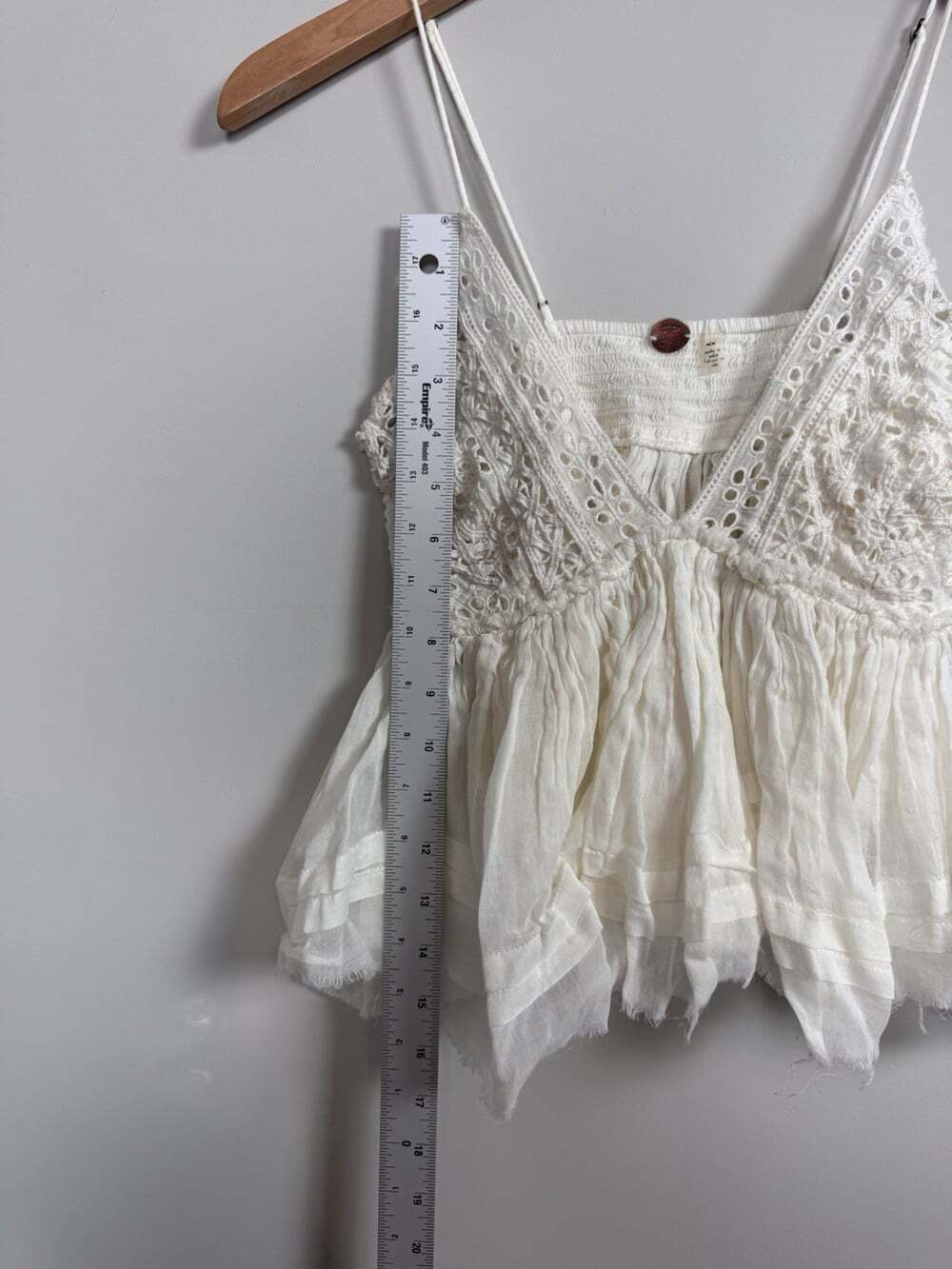 FP One White Lace V Neck Spaghetti Strap Camisole Tank Top Adjustable M - Picture 5 of 7